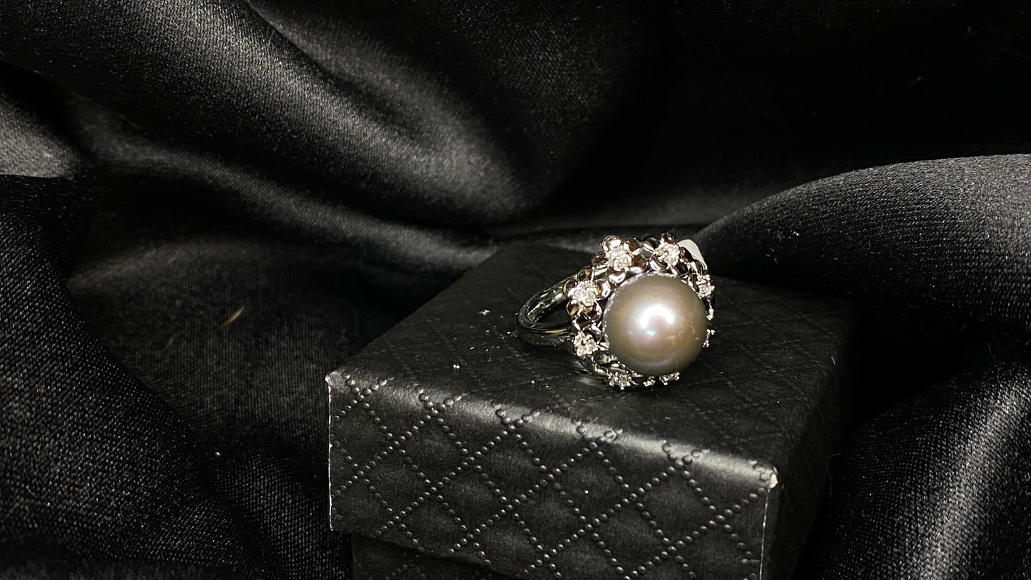 Pearl Rings in pure Silver