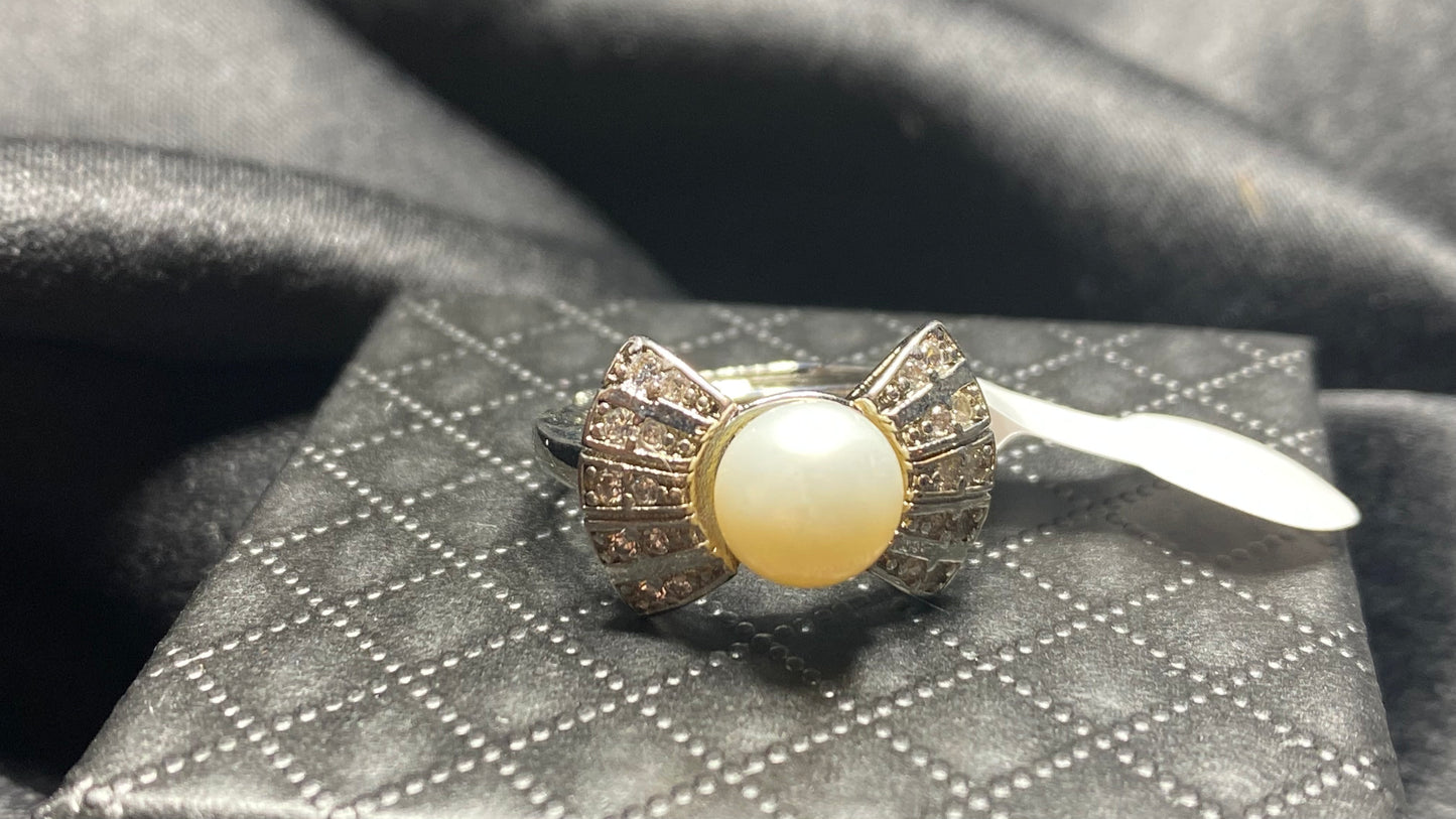 Pearl Rings in pure Silver